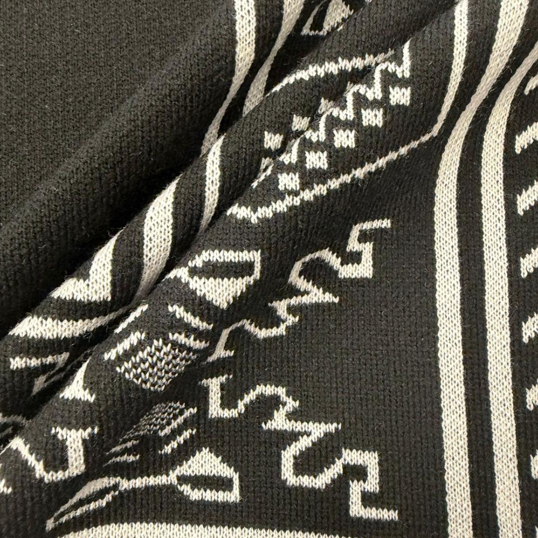 Zama: Architectural Knit Ruana