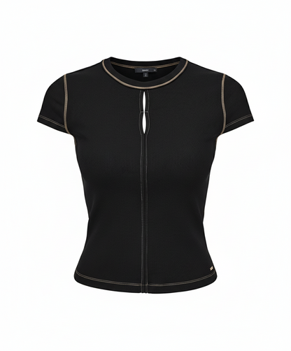 DKNY – Chic Contrast: The Top That Elevates Every Look